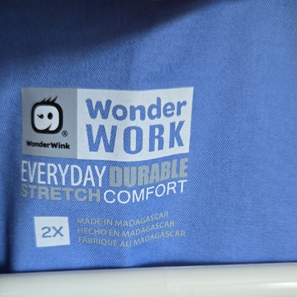 WonderWink Durable Stretch Snap Front Blue Scrub Top - Picture 2 of 6